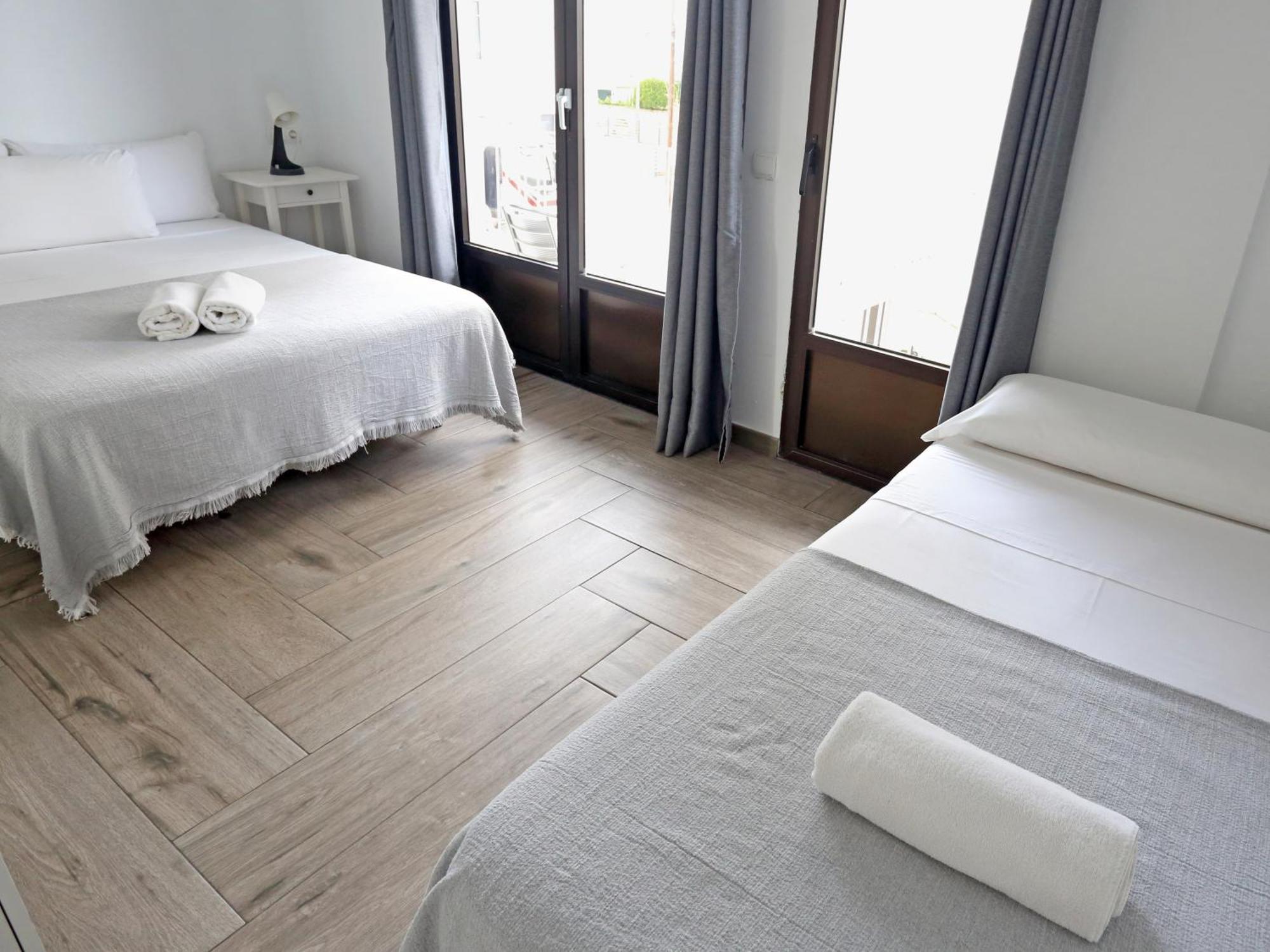 Hostal Costa Ибица Экстерьер фото